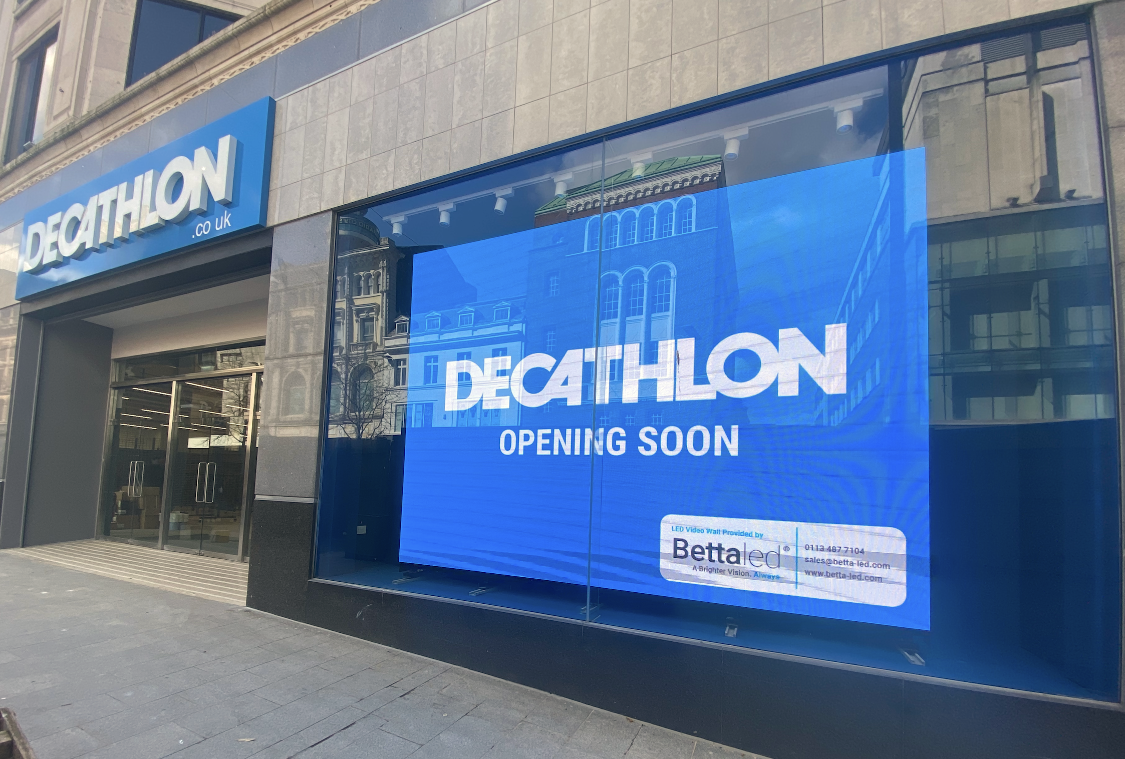 Decathlon LED Window