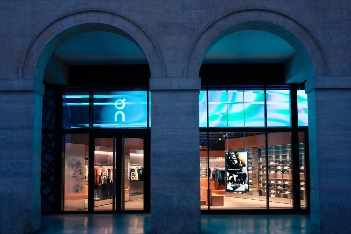 ON Running Paris Transparent 2